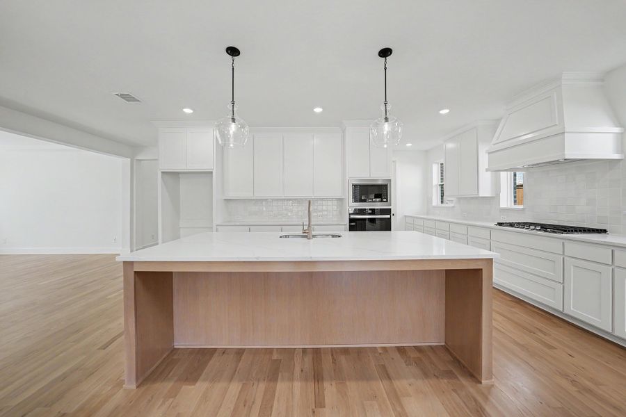 Furnished interior view inside a new home in Aster Park, McKinney (Image 8).