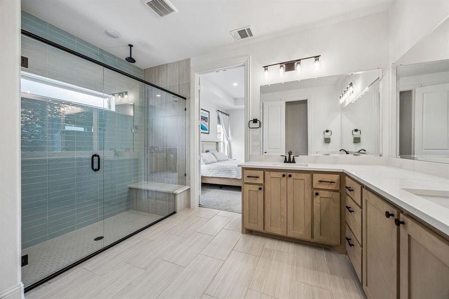 Furnished interior view inside a new home in , Prosper (Image 23).