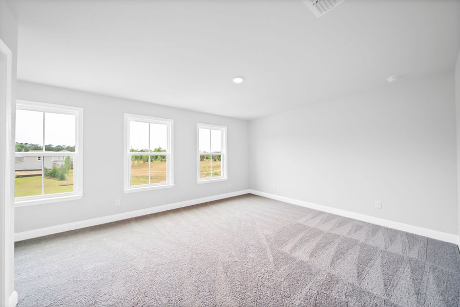 Spacious, unfurnished interior of a new home in Monroe Preserve, Chapin (Image 45).