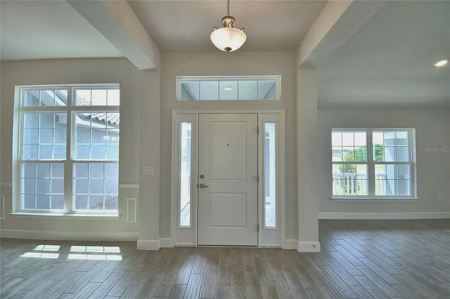 Spacious, unfurnished interior of a new home in Lake Juliana Estates, Auburndale (Image 24).