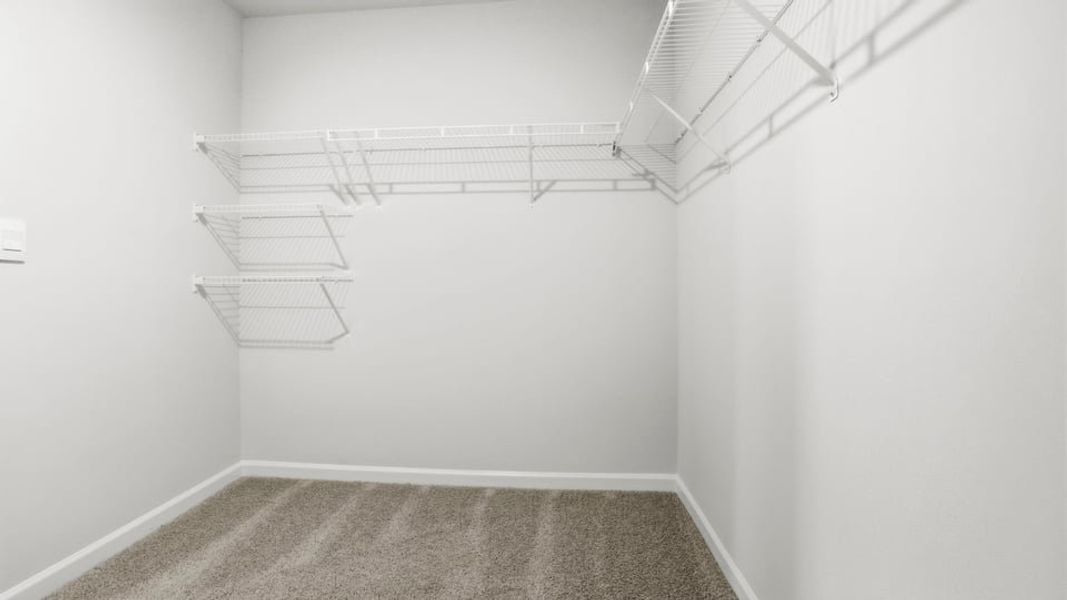 Spacious, unfurnished interior of a new home in Woodglen, Piedmont (Image 33).