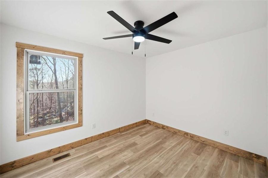 Spacious, unfurnished interior of a new home in , Ellijay (Image 20).