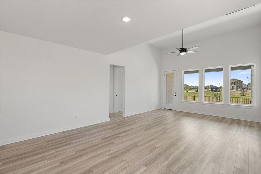 Spacious, unfurnished interior of a new home in Flora, Hutto (Image 29).