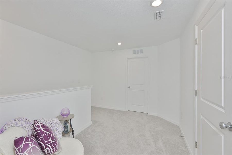 Spacious, unfurnished interior of a new home in , Ruskin (Image 22).