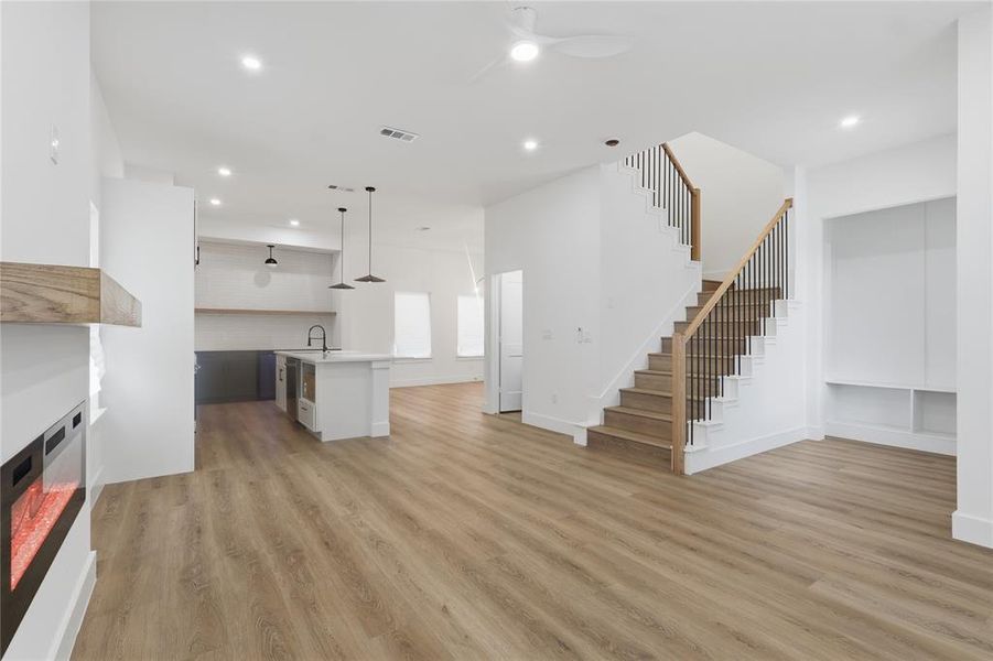 Spacious, unfurnished interior of a new home in , Dallas (Image 15). Spacious, unfurnished interior of a new home in , Dallas (Image 15).