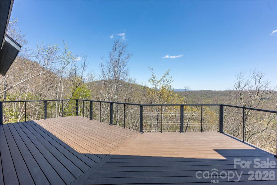 Exterior details and patio area of a home in , Lake Toxaway (Image 3).