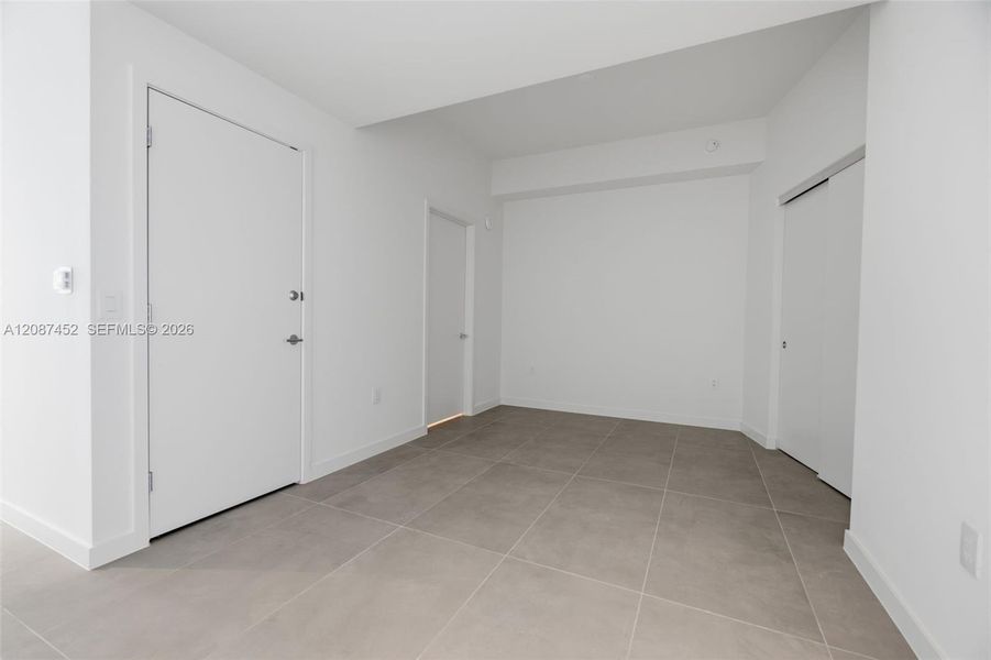 Spacious, unfurnished interior of a new home in , Miami (Image 31).