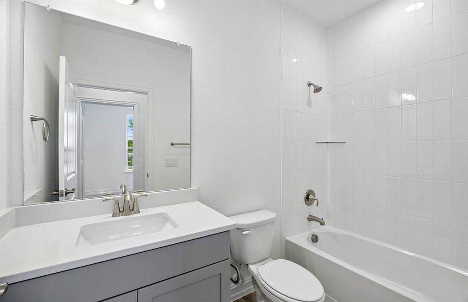 Secondary bath on first level