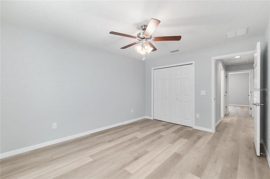 Spacious, unfurnished interior of a new home in , Dunnellon (Image 12).