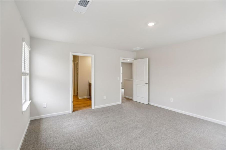 Spacious, unfurnished interior of a new home in Hawthorne Station, College Park (Image 24). Spacious, unfurnished interior of a new home in Hawthorne Station, College Park (Image 24).