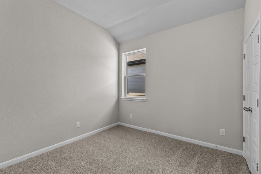 Representative unfurnished interior of a home built from the Hickory by Beazer Homes in Hunter's Ranch, San Antonio (Image 10).