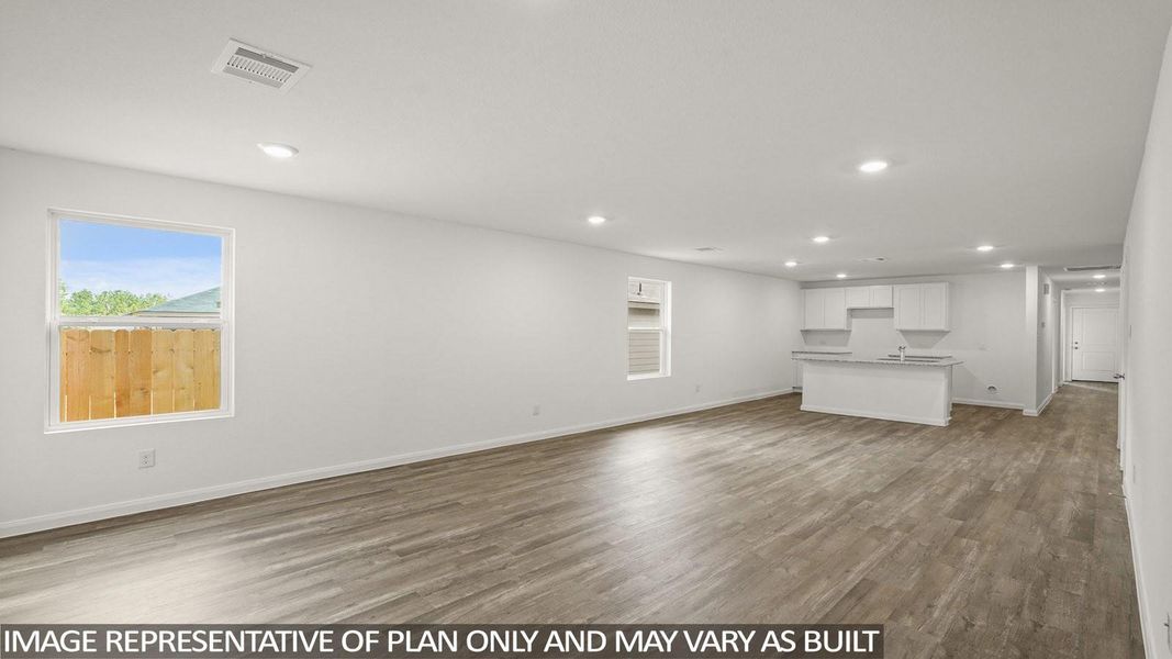 Spacious, unfurnished interior of a new home in McCrorey Trails, Conroe (Image 12).