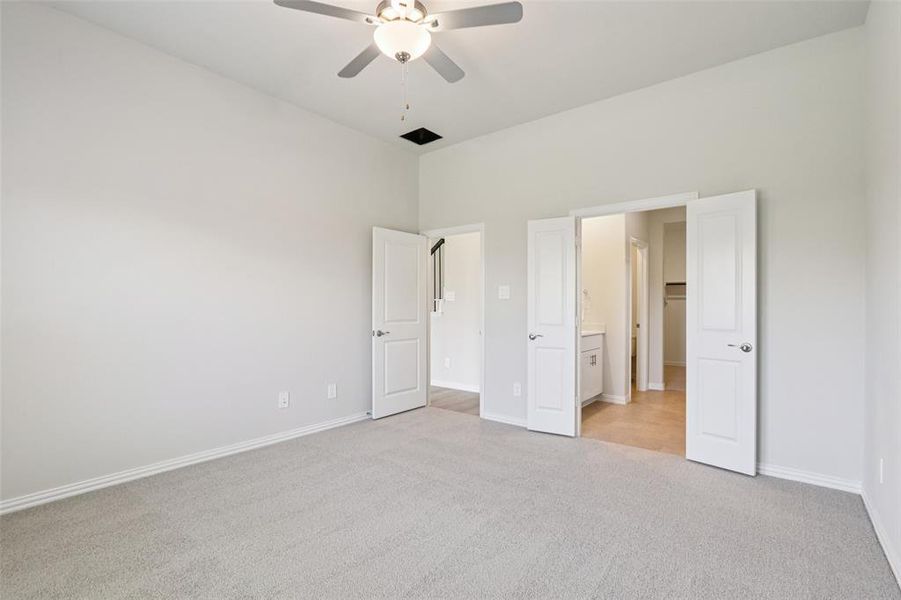 Spacious, unfurnished interior of a new home in Parks at Foster Crossing - Premier Series, Anna (Image 19). Spacious, unfurnished interior of a new home in Parks at Foster Crossing - Premier Series, Anna (Image 19).