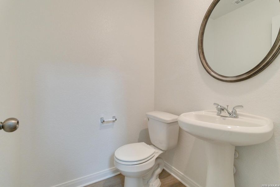 Furnished interior view inside a new home in Willow Point, San Antonio (Image 10).