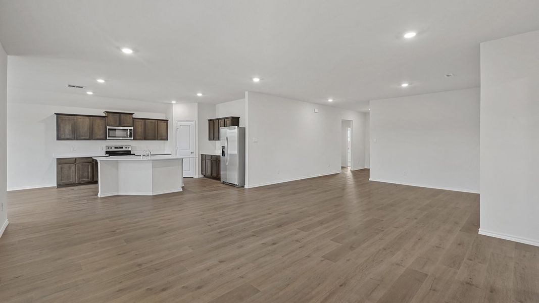 Spacious, unfurnished interior of a new home in Waverly Estates, Josephine (Image 23).