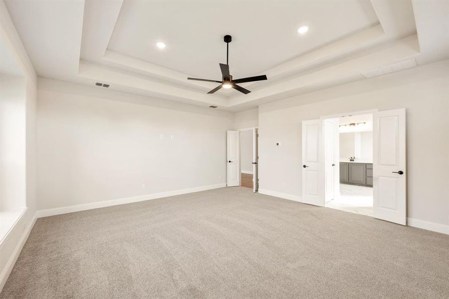 Spacious, unfurnished interior of a new home in Stone River Glen 60s, Royse City (Image 26).