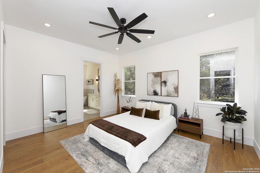 Furnished interior view inside a new home in , Boerne (Image 5).