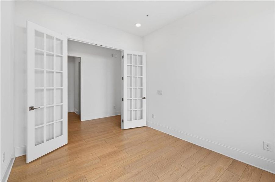 Spacious, unfurnished interior of a new home in The Reserve at Bells Ferry, Kennesaw (Image 26).