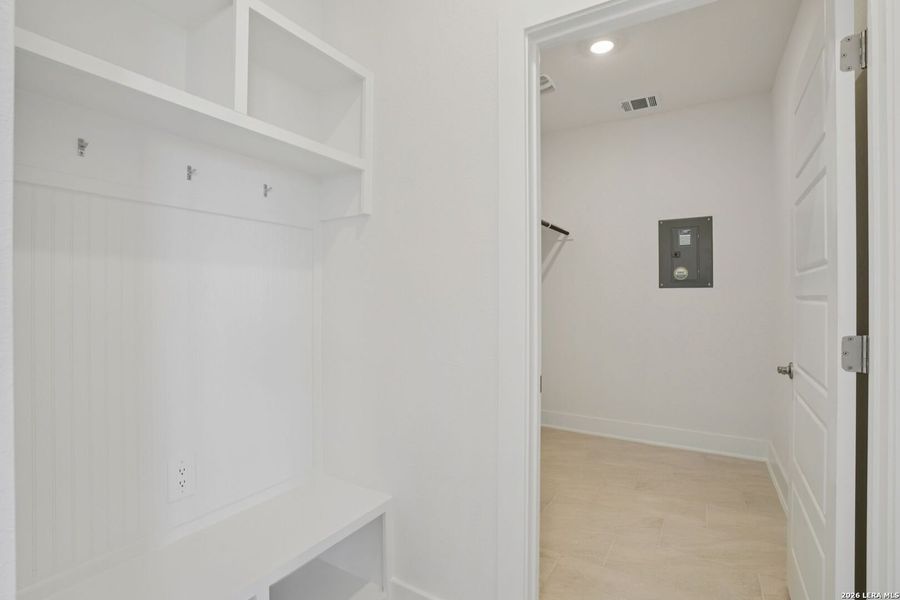 Spacious, unfurnished interior of a new home in Carmel Ranch, Schertz (Image 44). Spacious, unfurnished interior of a new home in Carmel Ranch, Schertz (Image 44).
