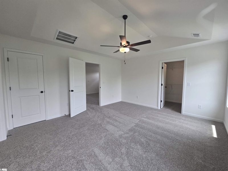 Spacious, unfurnished interior of a new home in Shiloh Trail, Wellford (Image 22).