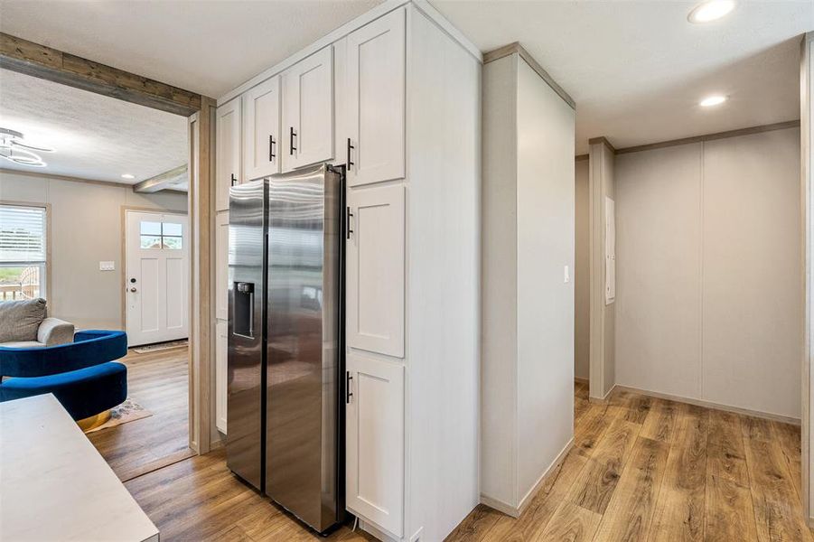 Furnished interior view inside a new home in , Corsicana (Image 26).