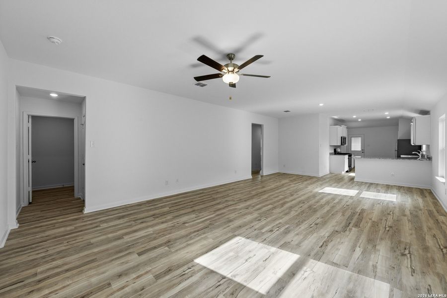 Spacious, unfurnished interior of a new home in Preserve at Medina, Von Ormy (Image 15).