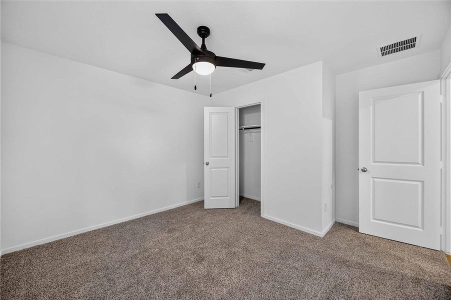 Spacious, unfurnished interior of a new home in Allison Park, Houston (Image 21). Spacious, unfurnished interior of a new home in Allison Park, Houston (Image 21).