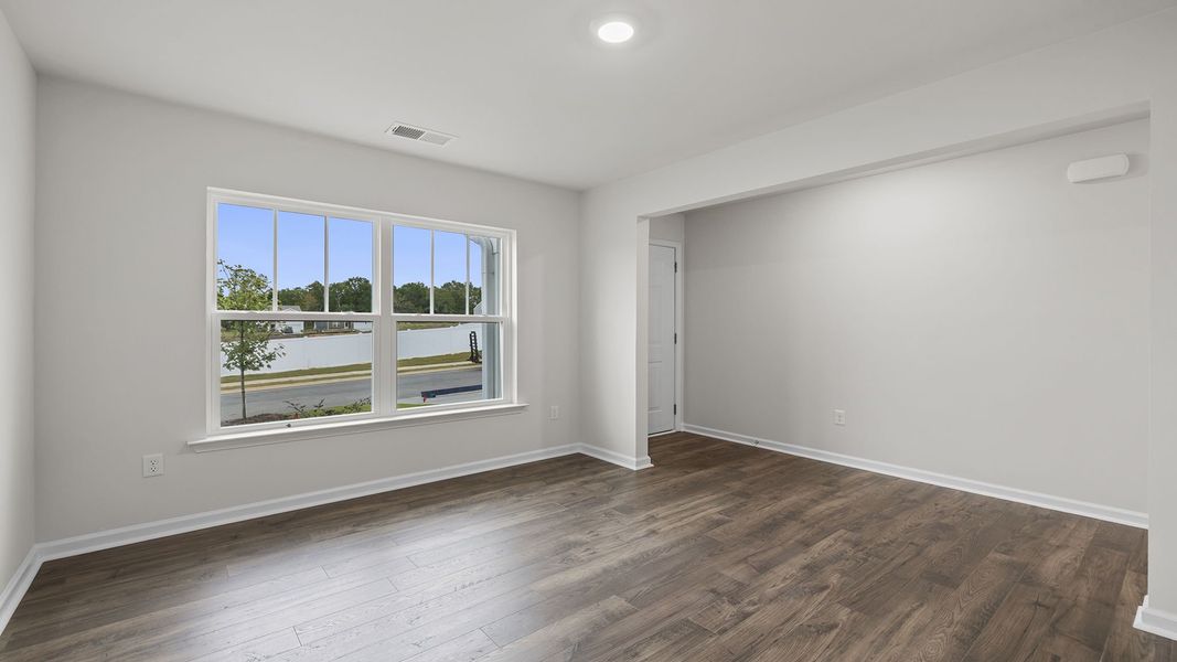 Spacious, unfurnished interior of a new home in Harrier Point, Woodruff (Image 16).