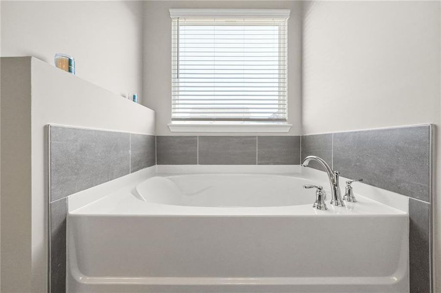 Furnished interior view inside a new home in Berkeley Lakes, Locust Grove (Image 19).