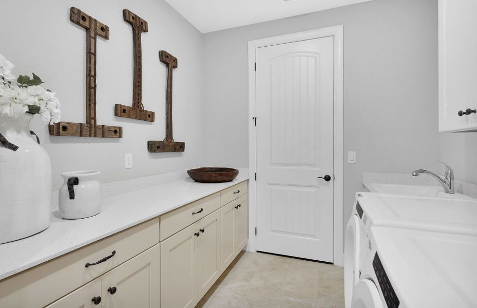 Renown | Laundry Room