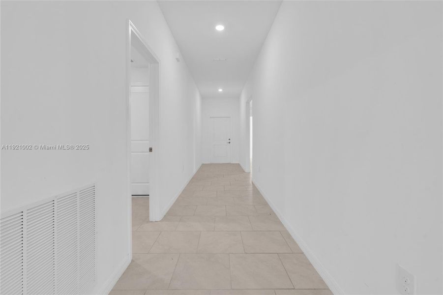 Spacious, unfurnished interior of a new home in , Cape Coral (Image 21). Spacious, unfurnished interior of a new home in , Cape Coral (Image 21).