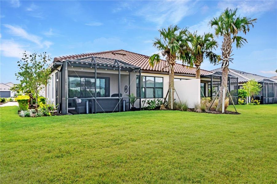 Exterior details and patio area of a home in , Lakewood Ranch (Image 22).