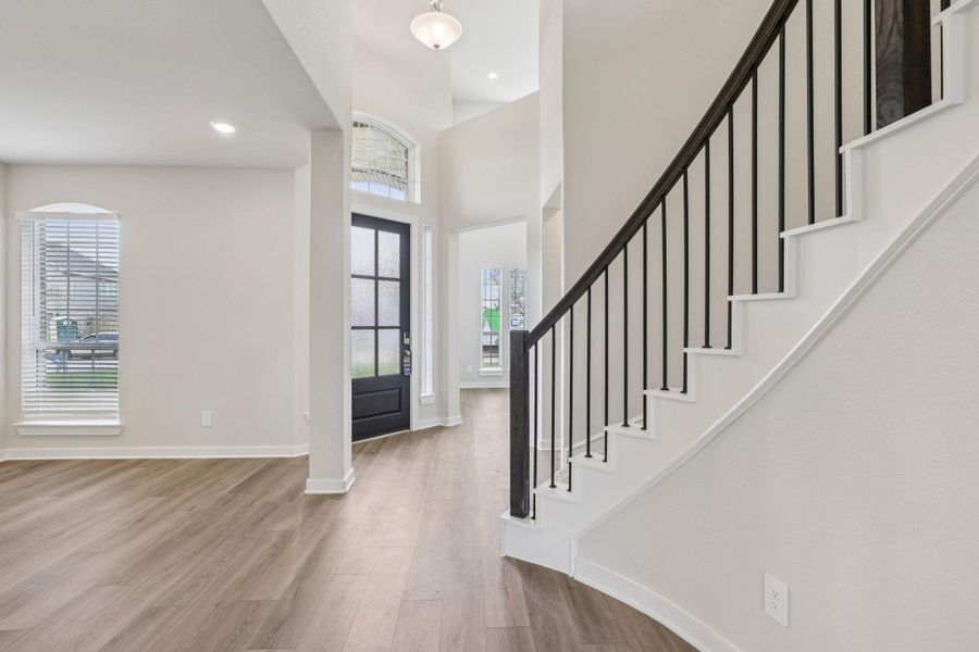 Photo is not of the actual home but is an inspirational photo of builder’s model home and may depict options, furnishings, and/or decorator features that are not included. Photo is not of the actual home but is an inspirational photo of builder’s model home and may depict options, furnishings, and/or decorator features that are not included.