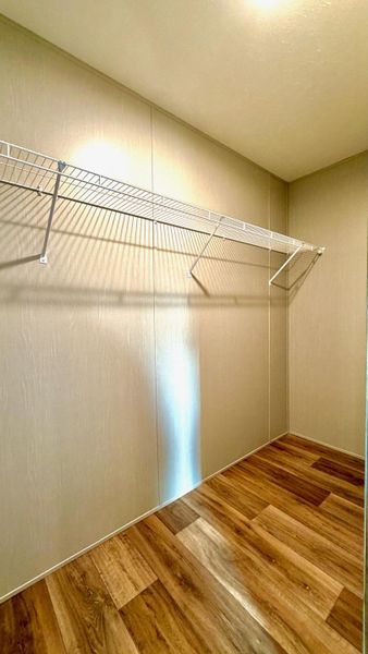 Spacious, unfurnished interior of a new home in , Bonneau (Image 21).