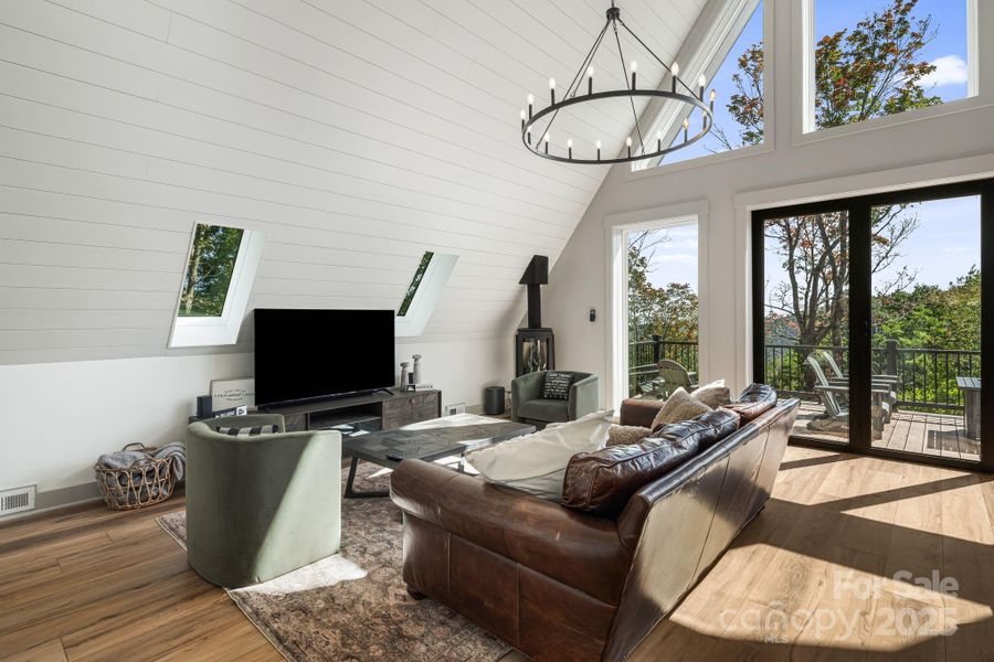 Furnished interior view inside a new home in , Seven Devils (Image 29).