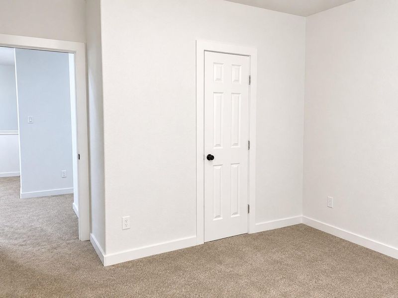 Spacious, unfurnished interior of a new home in , Houston (Image 17).