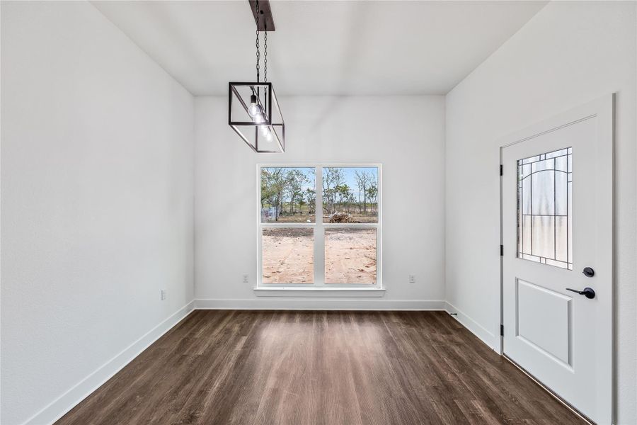 Dining/breakfast area