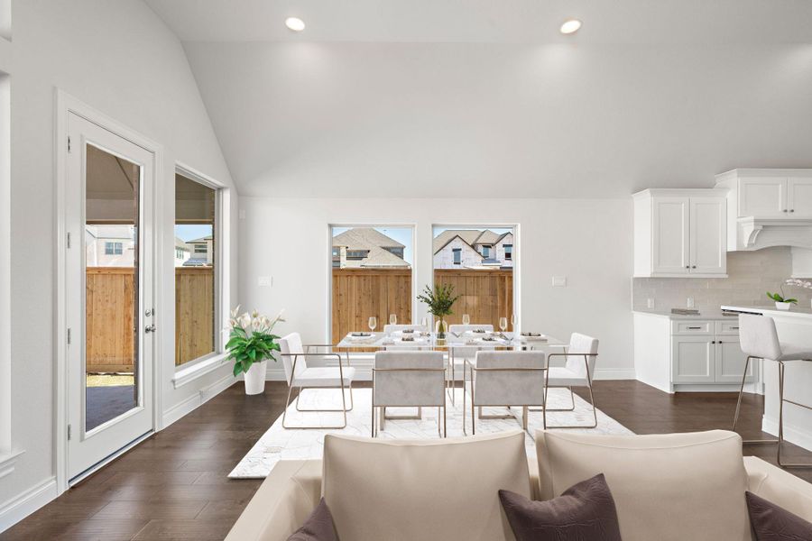 **This photo is virtually staged** **This photo is virtually staged**