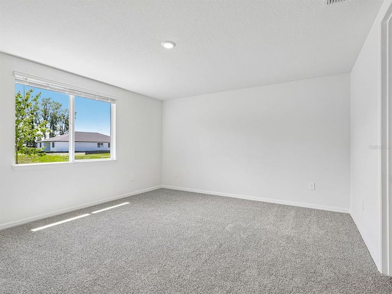 Spacious, unfurnished interior of a new home in Two Rivers - Signature Series, Zephyrhills (Image 14).