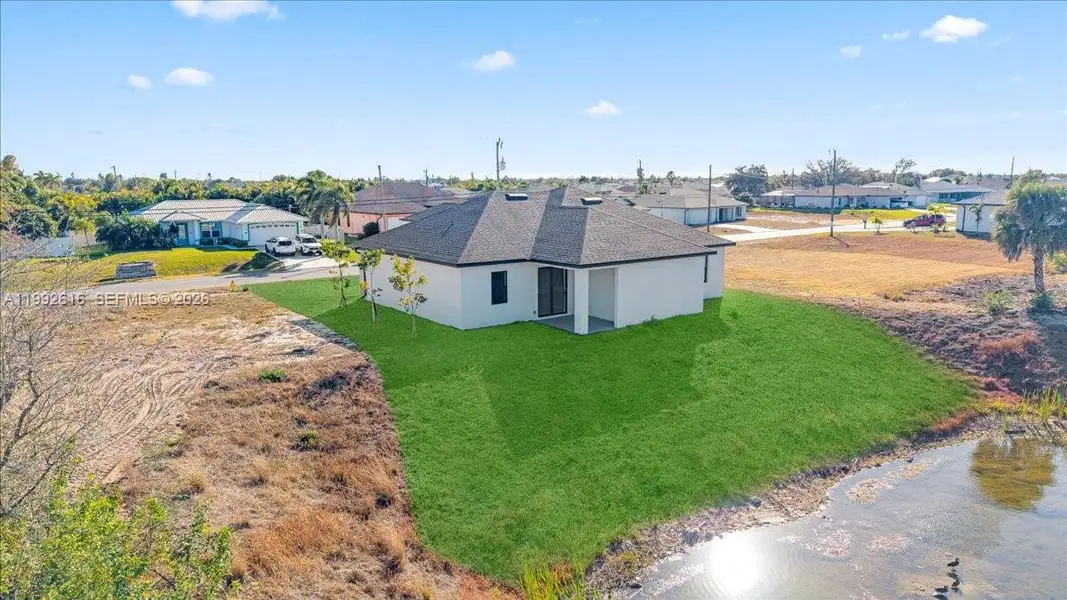 Exterior details and patio area of a home in , Cape Coral (Image 3).