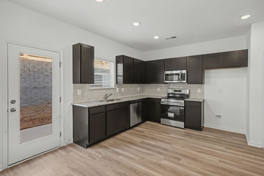 Furnished interior view inside a new home in Ironhorse, Dickson (Image 5). Furnished interior view inside a new home in Ironhorse, Dickson (Image 5).