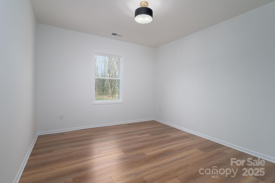 Spacious, unfurnished interior of a new home in , Shelby (Image 39).