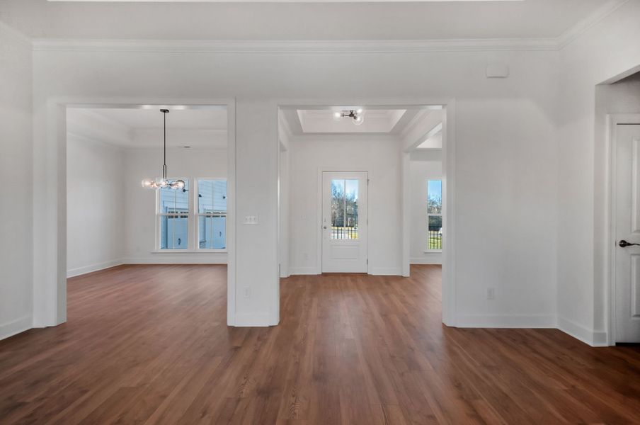 Rutledge III Farmhouse Rutledge III Farmhouse