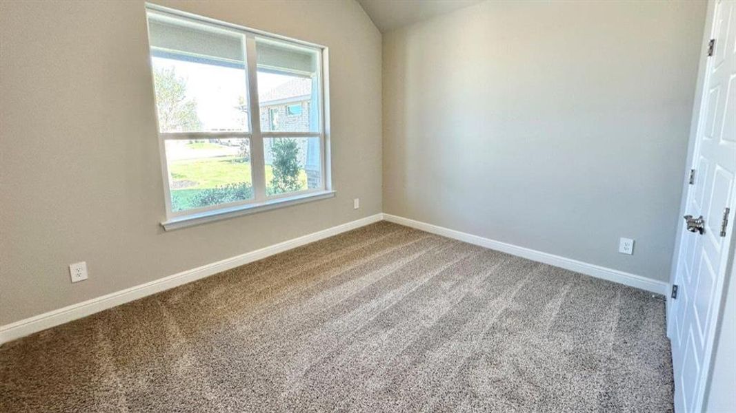 Spacious, unfurnished interior of a new home in Rock Creek Ranch, Fort Worth (Image 8). Spacious, unfurnished interior of a new home in Rock Creek Ranch, Fort Worth (Image 8).
