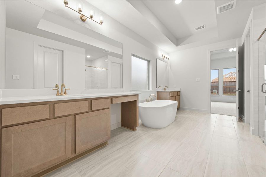 Representative image. Features, selections, and colors may vary.