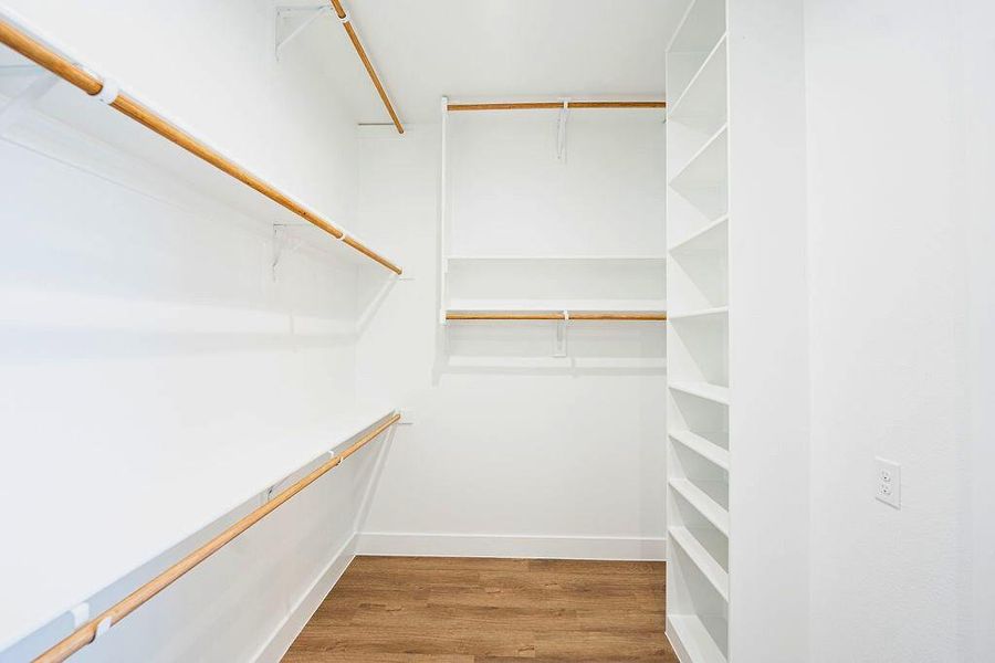 Spacious, unfurnished interior of a new home in , Waxahachie (Image 31).