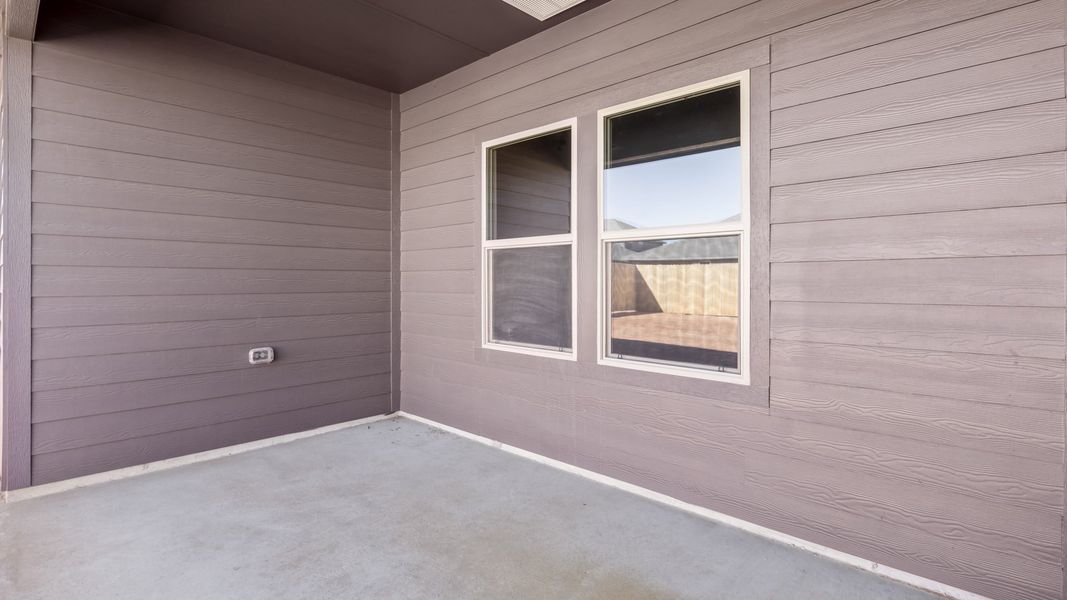 Representative unfurnished interior of a home built from the NAPLES by D.R. Horton in Homestead at Parks Bell Ranch, Odessa (Image 4).
