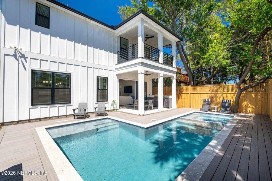 Exterior details and patio area of a home in , Jacksonville Beach (Image 32).
