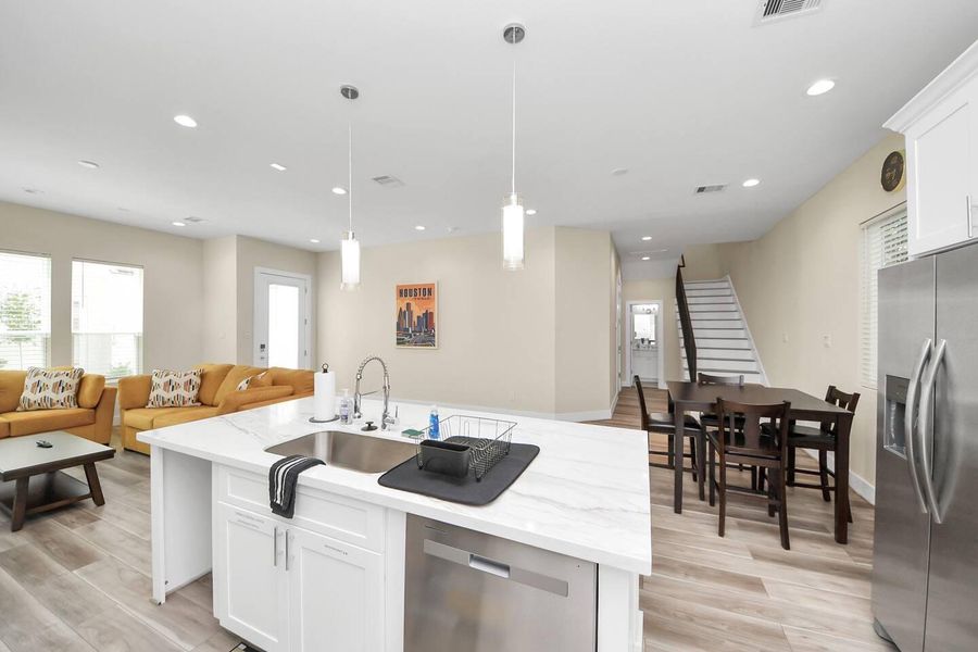 Furnished interior view inside a new home in , Houston (Image 45). Furnished interior view inside a new home in , Houston (Image 45).