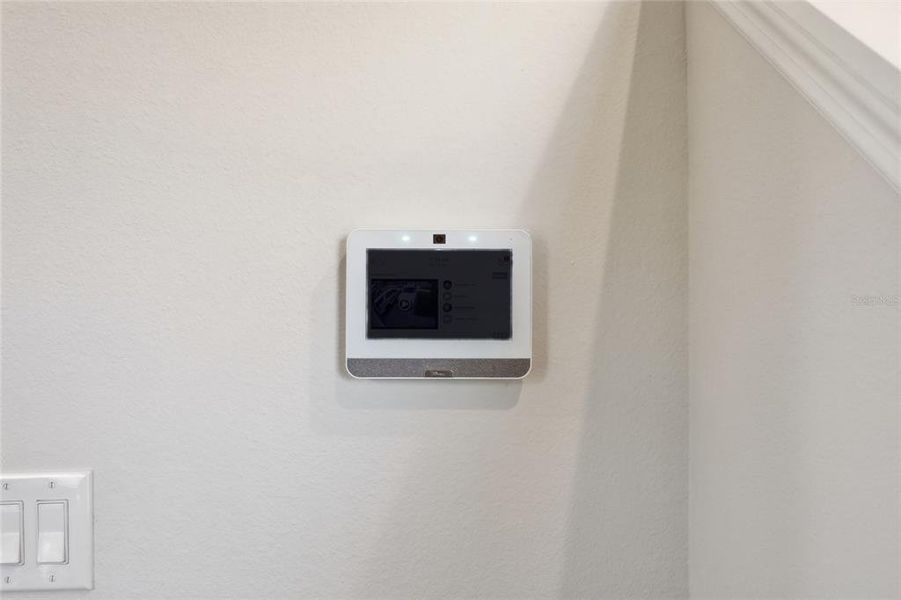 Close-up of interior finishes inside a home in Lakewood Park, Deland (Image 19).